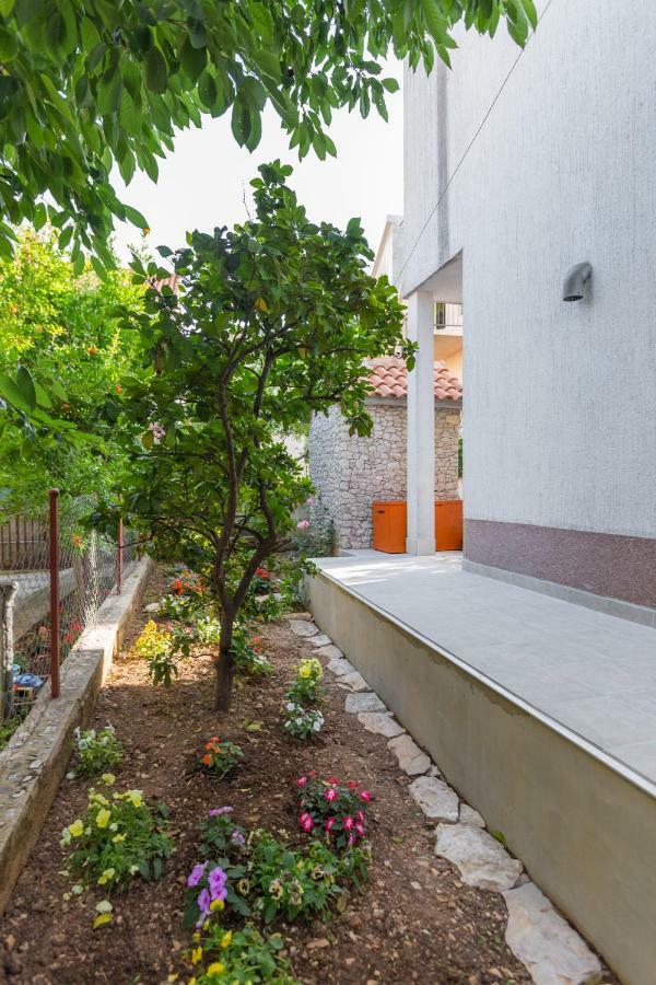 Ferienwohnung Feel Šibenik Exterior foto